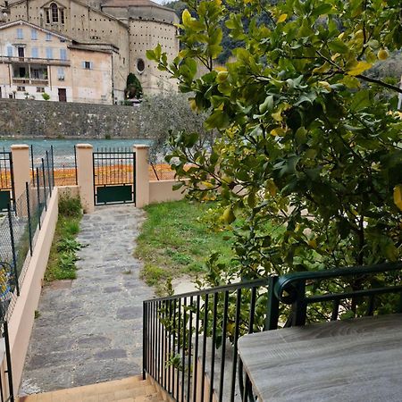 Superbe Rez-De-Jardin Refait A Neuf. Apartment Breil sur Roya Bagian luar foto