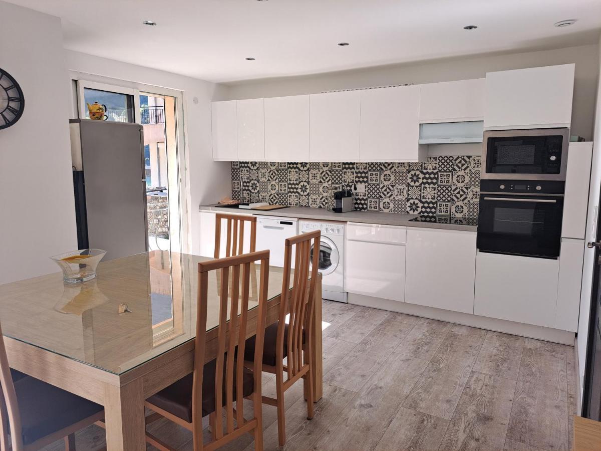 Superbe Rez-De-Jardin Refait A Neuf. Apartment Breil sur Roya Bagian luar foto